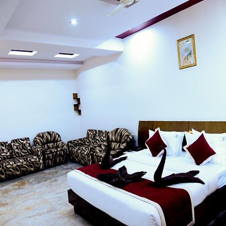 Hotel Sarayu Hassan Exterior photo