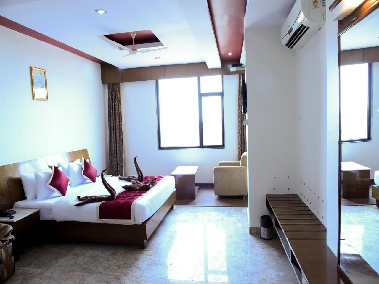 Hotel Sarayu Hassan Exterior photo
